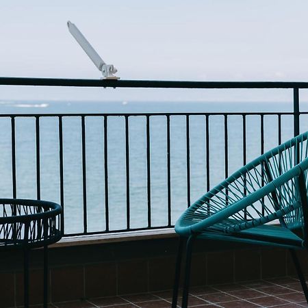 Frontemare Suite Castellammare di Stabia Bagian luar foto
