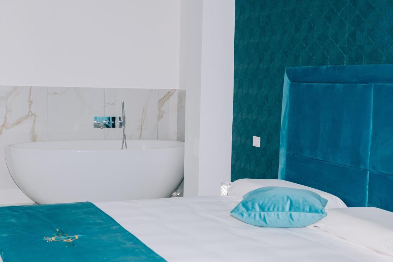 Frontemare Suite Castellammare di Stabia Bagian luar foto